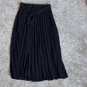 Black Pleated Midi Skirt with Waist Tie